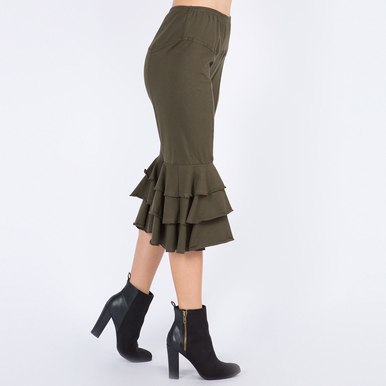 Cotton/Lycra ¾ Length Three Layer Cuff Pant